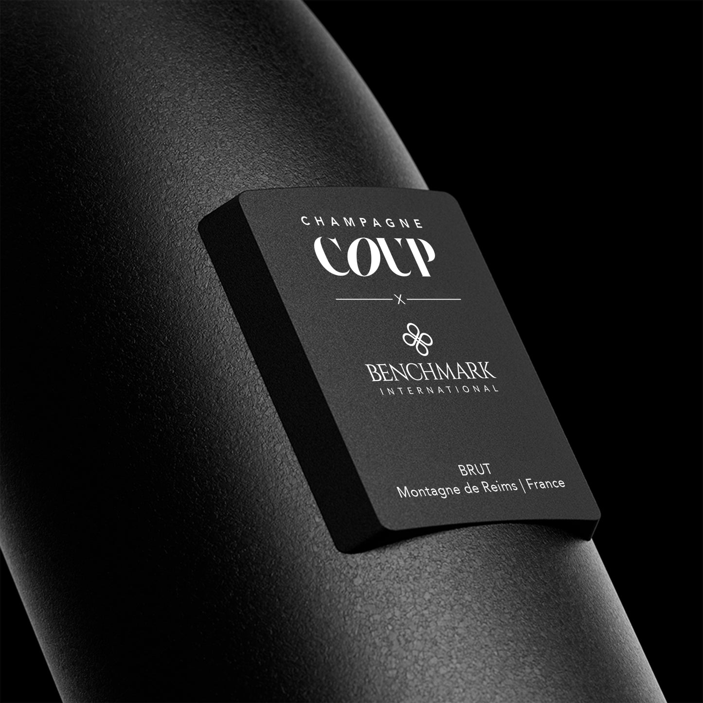 COUP - Benchmark - Custom Supreme Metal Case